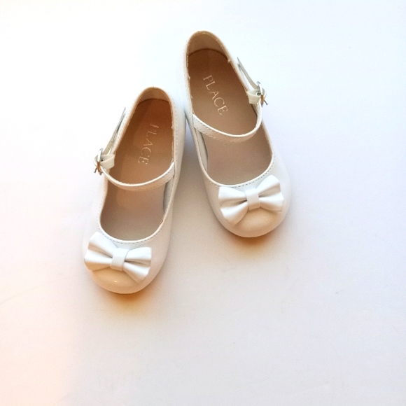 The Children's Place Other - Children's place white bow patent leather formal toddler girl heels
